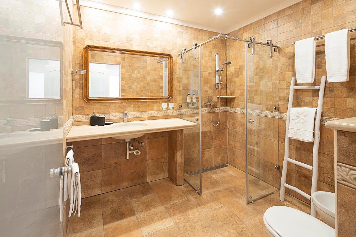 Casas De Carvoeiro By Sevencollection Apartment Luaran gambar